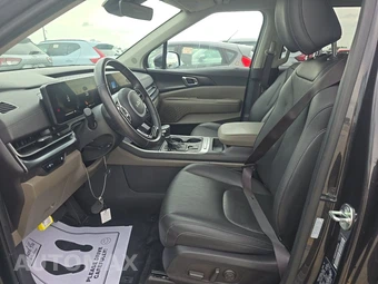 2025 Kia Carnival MPV LXS 121.7" WB - miniatura 7