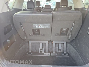 2025 Kia Carnival MPV LXS 121.7" WB - miniatura 17