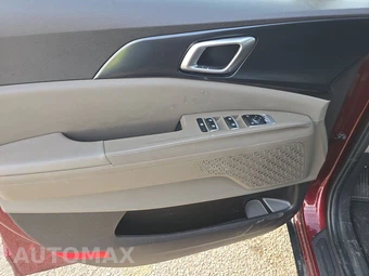 2025 Kia Carnival MPV LXS 121.7" WB - miniatura 9