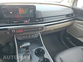 2025 Kia Carnival MPV LXS 121.7" WB - miniatura 11