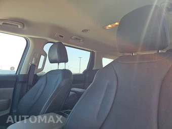2025 Kia Carnival MPV LXS 121.7" WB - miniatura 19