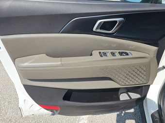 2025 Kia Carnival MPV LXS 121.7" WB - miniatura 9