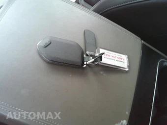 2025 Kia Carnival MPV LXS 121.7" WB - miniatura 9