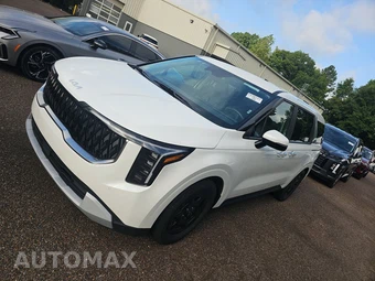 2025 Kia Carnival MPV LXS 121.7" WB