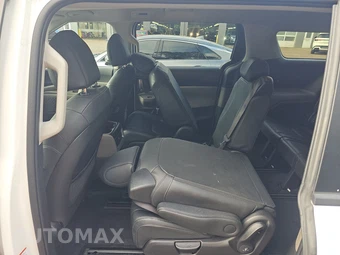 2025 Kia Carnival MPV LXS 121.7" WB - miniatura 13