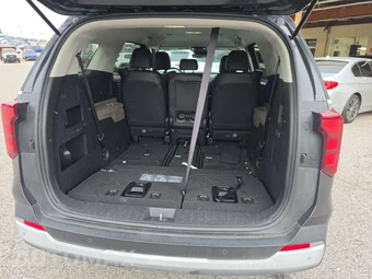 2025 Kia Carnival MPV LXS 121.7" WB - miniatura 16