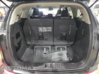 2025 Kia Carnival MPV LXS 121.7" WB - miniatura 17