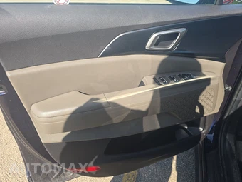 2025 Kia Carnival MPV LXS 121.7" WB - miniatura 9