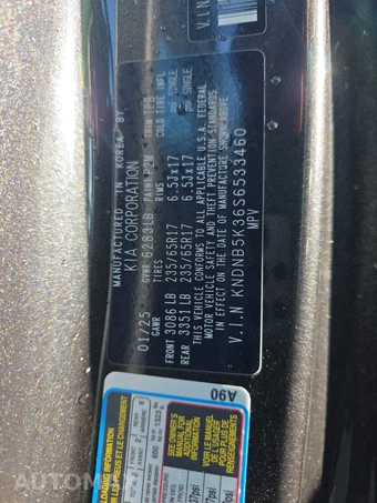 2025 Kia Carnival MPV LXS 121.7" WB - miniatura 15
