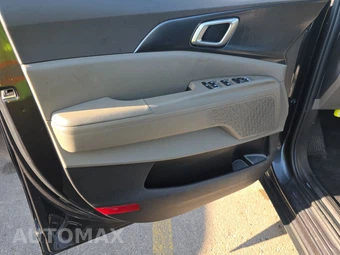 2025 Kia Carnival MPV LXS 121.7" WB - miniatura 9