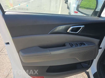 2025 Kia Carnival MPV LXS 121.7" WB - miniatura 9