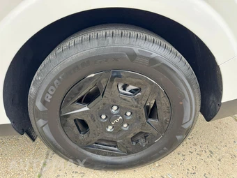 2025 Kia Carnival MPV LXS 121.7" WB - miniatura 23
