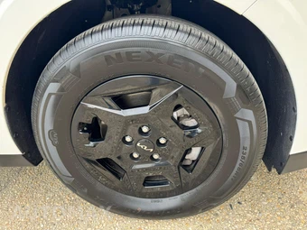 2025 Kia Carnival MPV LXS 121.7" WB - miniatura 29
