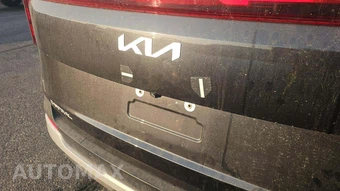 2025 Kia Carnival MPV LXS 121.7" WB - miniatura 33