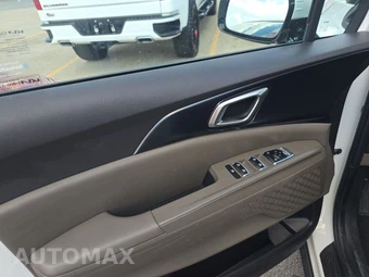 2025 Kia Carnival MPV LXS 121.7" WB - miniatura 9