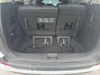2025 Kia Carnival MPV LXS 121.7" WB - miniatura 17