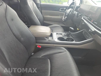 2025 Kia Carnival MPV LXS 121.7" WB - miniatura 8