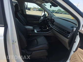 2025 Kia Carnival MPV LXS 121.7" WB - miniatura 8