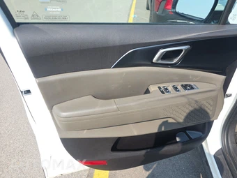 2025 Kia Carnival MPV LXS 121.7" WB - miniatura 9