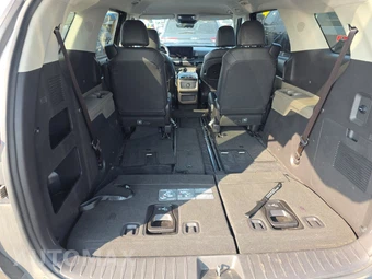 2025 Kia Carnival MPV LXS 121.7" WB - miniatura 16