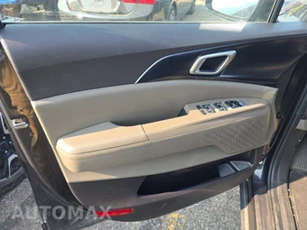 2025 Kia Carnival MPV LXS 121.7" WB - miniatura 9