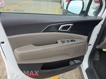 2025 Kia Carnival MPV LXS 121.7" WB - miniatura 9