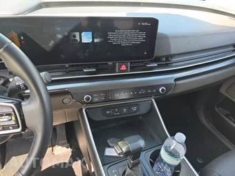 2025 Kia Carnival MPV LXS 121.7" WB - miniatura 11