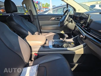 2025 Kia Carnival MPV LXS 121.7" WB - miniatura 8