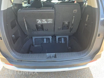 2025 Kia Carnival MPV LXS 121.7" WB - miniatura 17