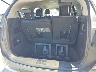 2025 Kia Carnival MPV LXS 121.7" WB - miniatura 17