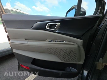 2025 Kia Carnival MPV LXS 121.7" WB - miniatura 9