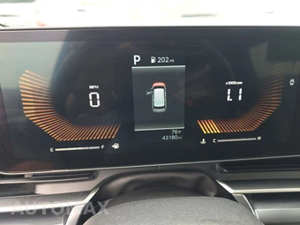 2025 Kia Carnival MPV LXS 121.7" WB - miniatura 12