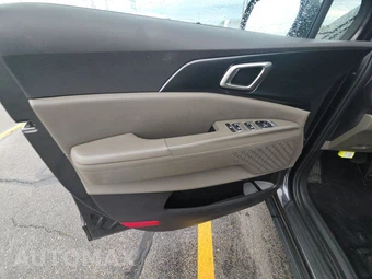 2025 Kia Carnival MPV LXS 121.7" WB - miniatura 9
