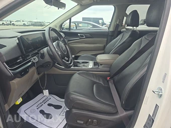 2025 Kia Carnival MPV LXS 121.7" WB - miniatura 7