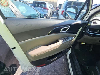 2025 Kia Carnival MPV LXS 121.7" WB - miniatura 9