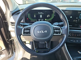 2025 Kia Carnival MPV LXS 121.7" WB - miniatura 10