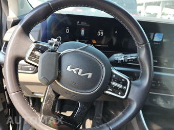 2025 Kia Carnival MPV LXS 121.7" WB - miniatura 10