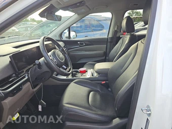 2025 Kia Carnival MPV LXS 121.7" WB - miniatura 7