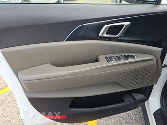 2025 Kia Carnival MPV LXS 121.7" WB - miniatura 9