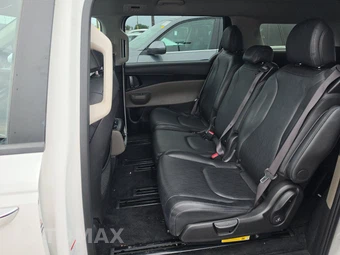 2025 Kia Carnival MPV LXS 121.7" WB - miniatura 13