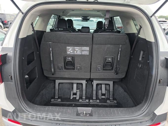 2025 Kia Carnival MPV LXS 121.7" WB - miniatura 17