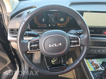 2025 Kia Carnival MPV LXS 121.7" WB - miniatura 10
