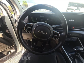 2025 Kia Carnival MPV LXS 121.7" WB - miniatura 10