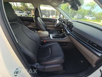 2025 Kia Carnival MPV LXS 121.7" WB - miniatura 8