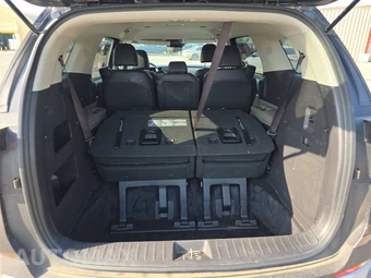 2025 Kia Carnival MPV LXS 121.7" WB - miniatura 17