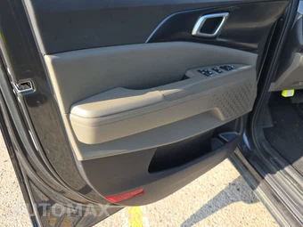 2025 Kia Carnival MPV LXS 121.7" WB - miniatura 9