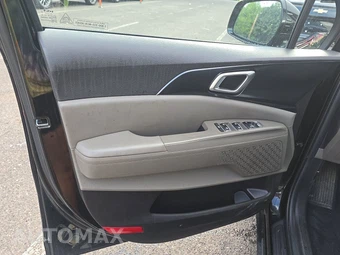 2025 Kia Carnival MPV LXS 121.7" WB - miniatura 9