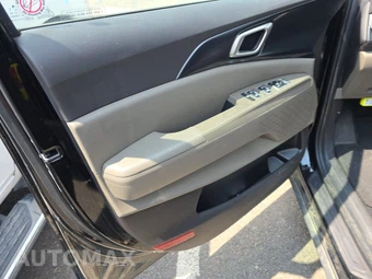2025 Kia Carnival MPV LXS 121.7" WB - miniatura 9