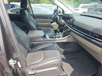 2025 Kia Carnival MPV LXS 121.7" WB - miniatura 8
