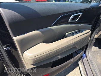 2025 Kia Carnival MPV LXS 121.7" WB - miniatura 9